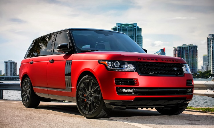 Range Rover Supercharged is one of the most popular luxury cars for rent in Dubai