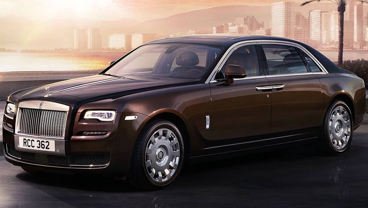 Rolls Royce Ghost is one of the most popular luxury cars in Dubai and Abu Dhabi