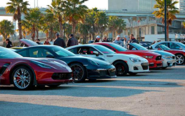 Sports cars for rent in Abu Dhabi