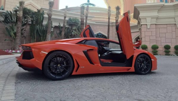 Rent Lamborghini Aventador this Valentines Day in Dubai