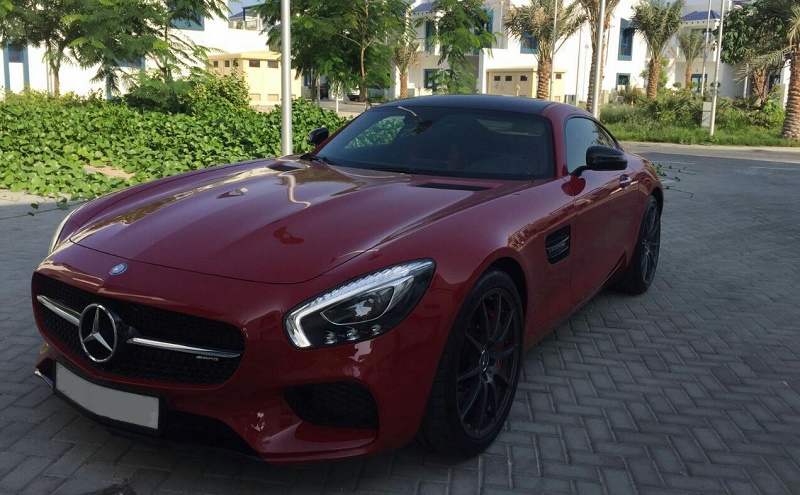 Rent Mercedes GTS AMG this Valentines Day in Dubai